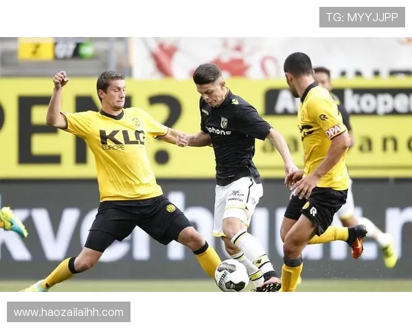 赫尔蒙德迎战FC埃因霍温两队争夺关键三分的精彩对决